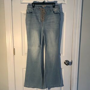 NWT Wonderly Flare Jeans Size 32x32